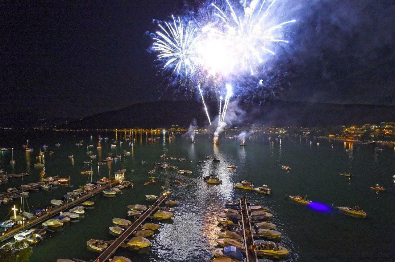 La Casa Del Pescatore ซาร์นีโก ภายนอก รูปภาพ